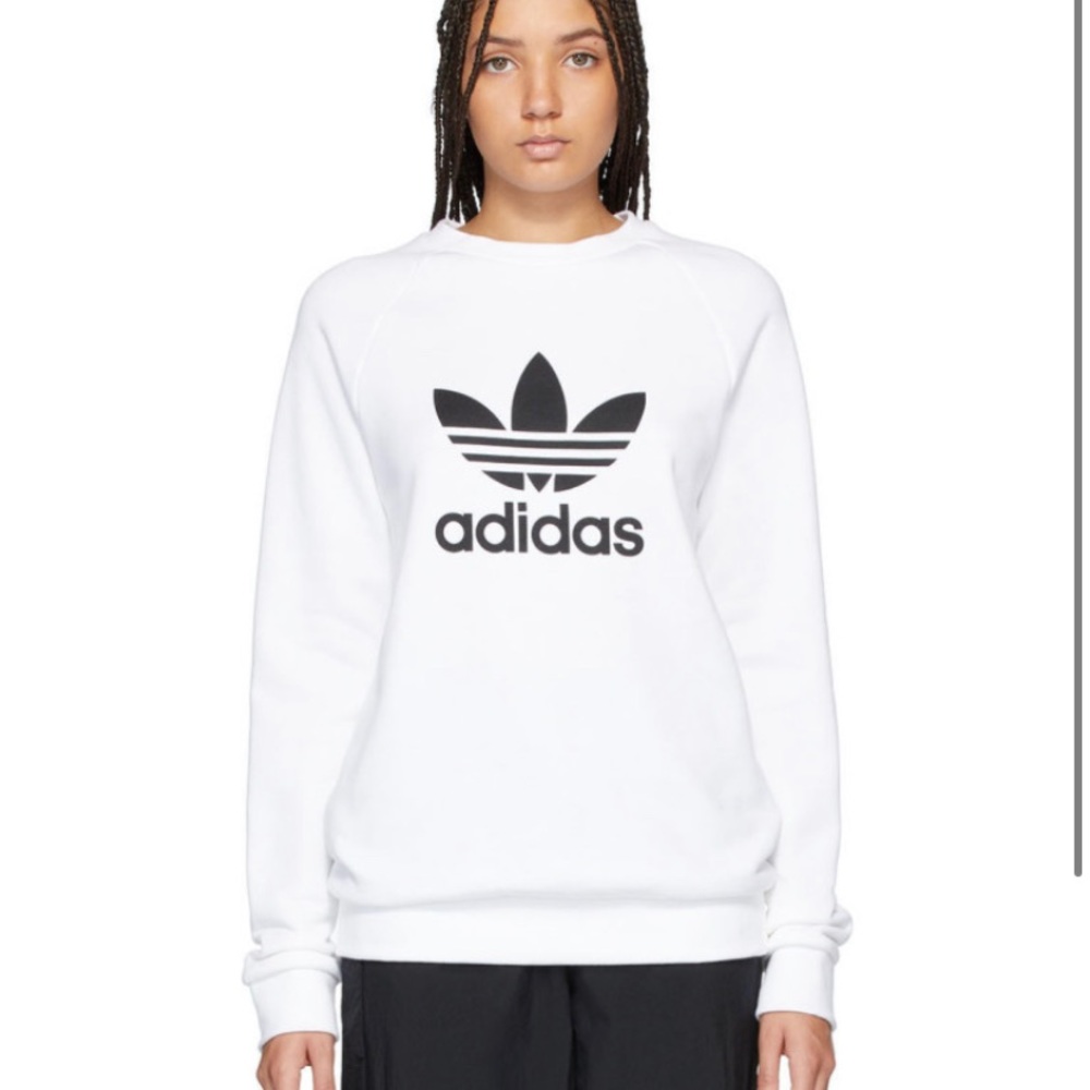 ⭐️Adidas Sweatshirt⭐️